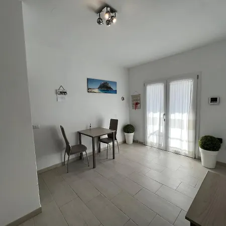 בית הארחה Al Mare Da Francesca 3*