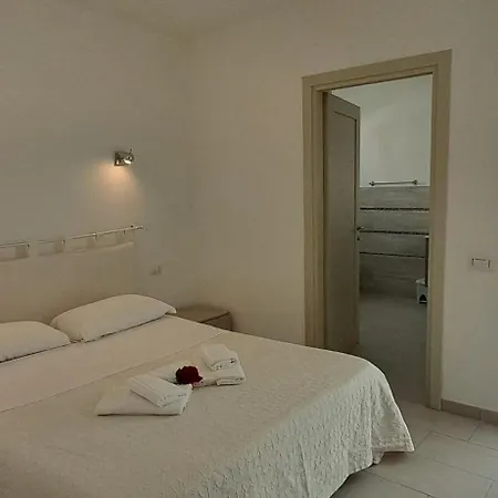 בית הארחה Al Mare Da Francesca אולביה