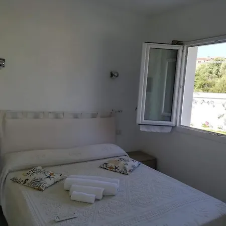 Al Mare Da Francesca בית הארחה אולביה