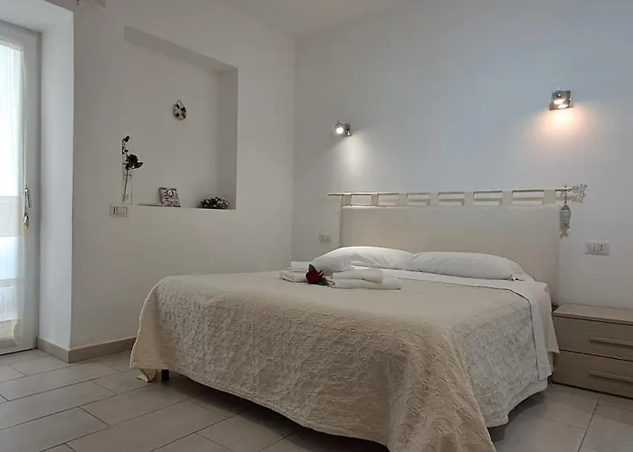 Al Mare Da Francesca 게스트하우스 3*