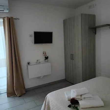 Al Mare Da Francesca 招待所 3*