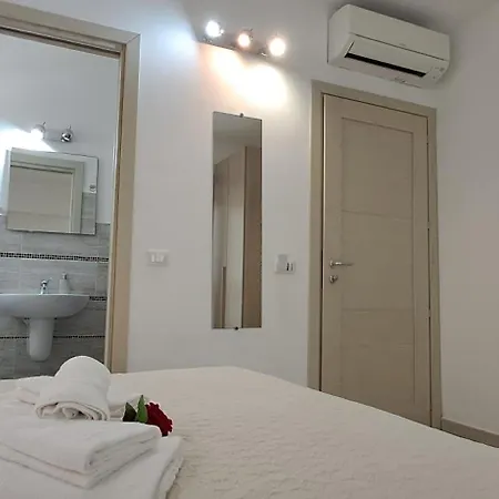 Al Mare Da Francesca 3* 奧爾比亞