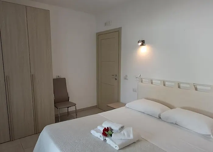 Al Mare Da Francesca 3* Ольбія