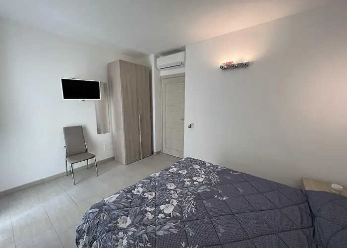 Al Mare Da Francesca Ольбія